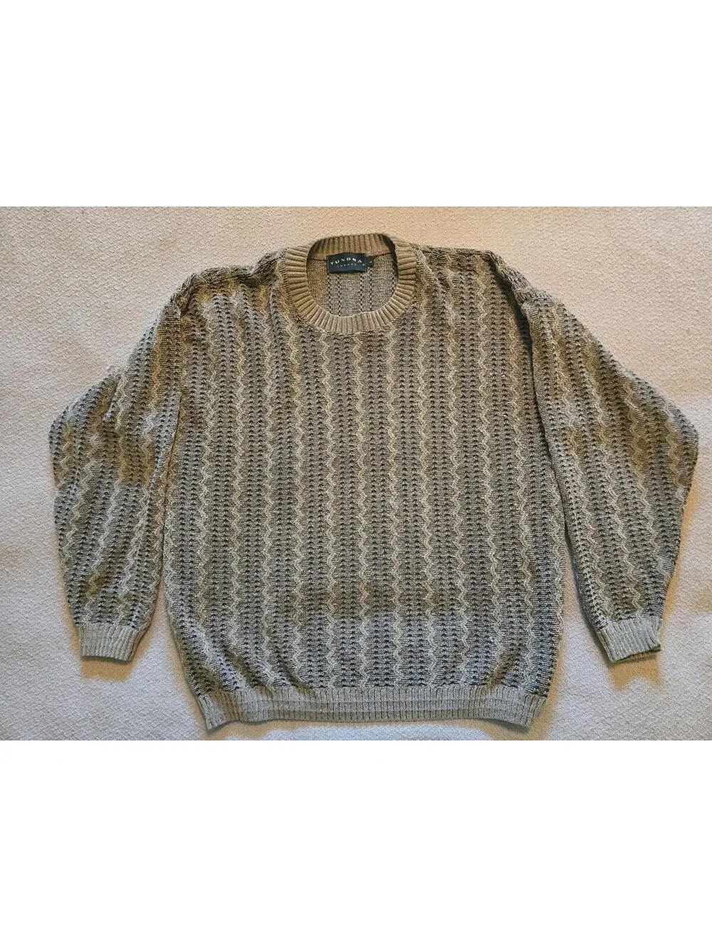 Tundra Sweater L | Textured Neutral Wave Knit - Picture 4 of 8